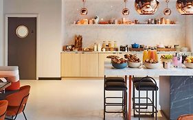 Tribe Paris Saint Ouen